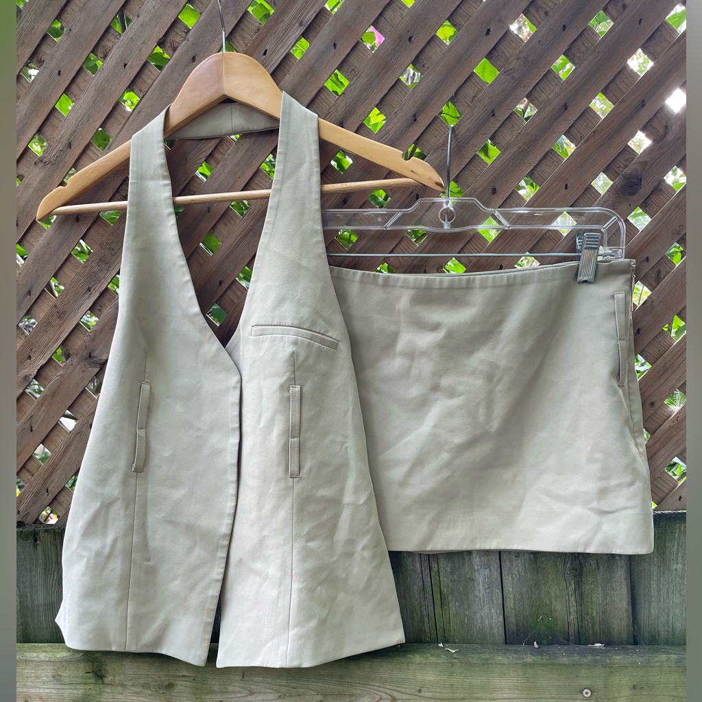Lioness “Ethereal” 2 Piece Vest And Skirt Set With 4 Belts!